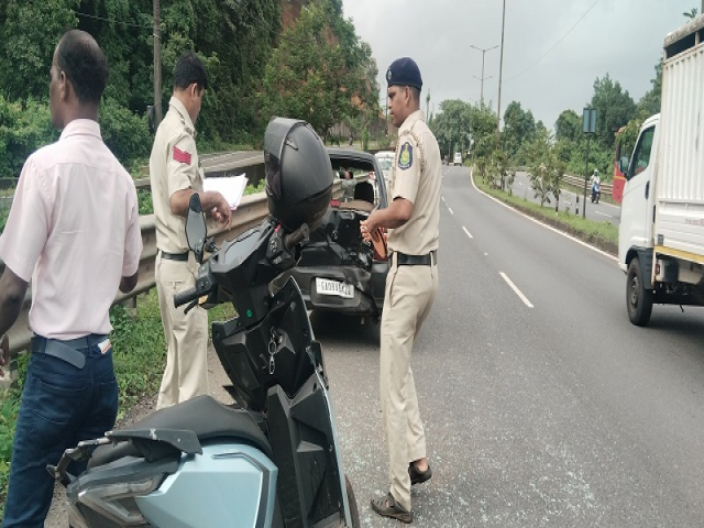 केरये-खांडेपार येथे कारला स्कुटरची धडक; युवती जखमी
