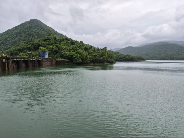 घाटमाथ्यावरील मुसळधार पावसामुळे अंजुणे धरण ७५ टक्के भरले