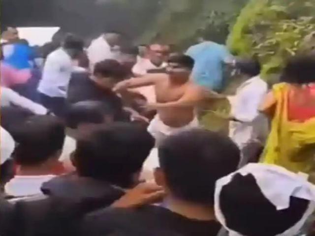 सिंहगडावरील माथेफिरू