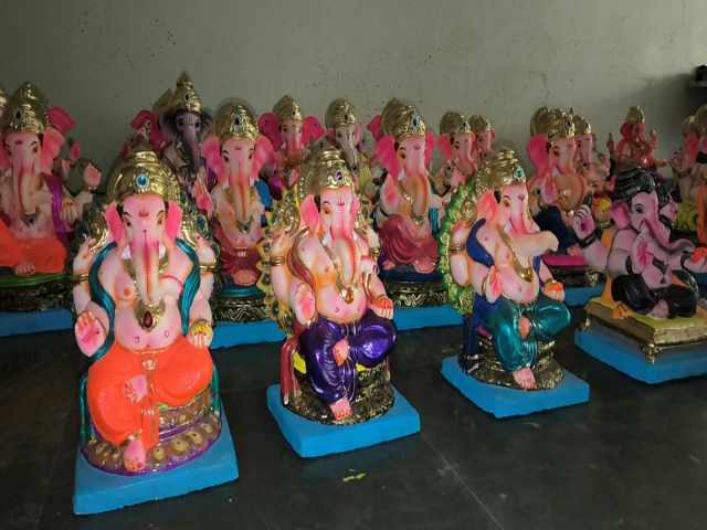 कैद्यांच्या हातून साकारला पर्यावरणपूरक बाप्पा