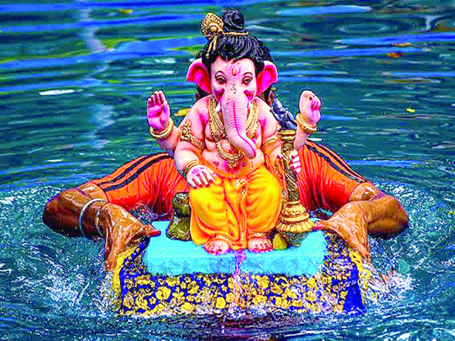गणपती बाप्पाचे विसर्जन