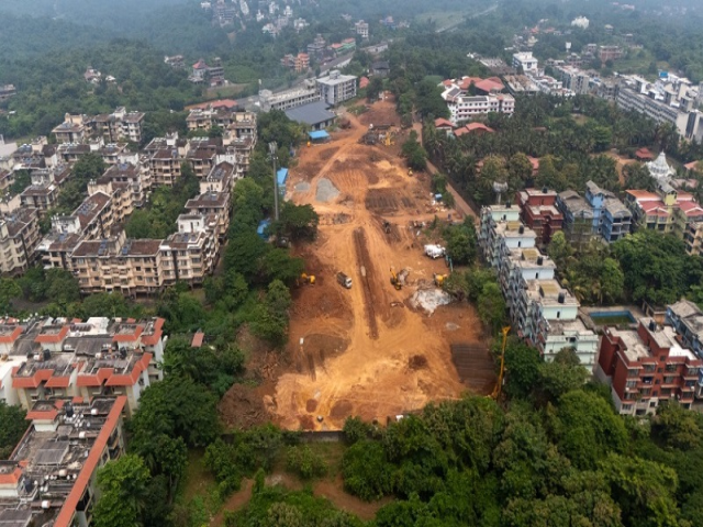पंचायतीच्या काम बंदच्या आदेशानंतरही बायंगिणीत ‘कास्टिंग यार्ड’चे काम सुरूच