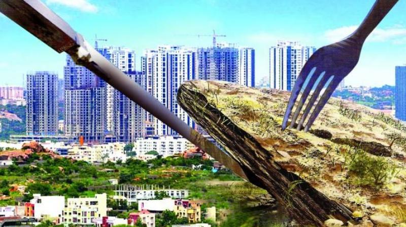 दोघांचा मृत्यू, दोघांचा अटकपूर्व जामिनासाठी अर्ज