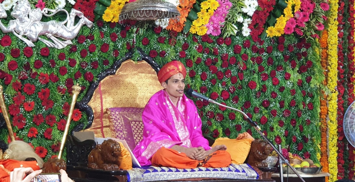 गोकर्ण पर्तगाळी विद्याधीशतीर्थ स्वामी मठाधीशपदी विराजमान