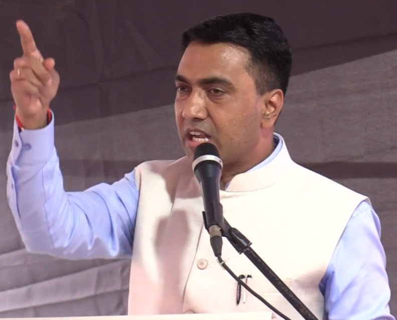 मुख्यमंत्र्यांच्या पंचायत सचिवांना कानपिचक्या