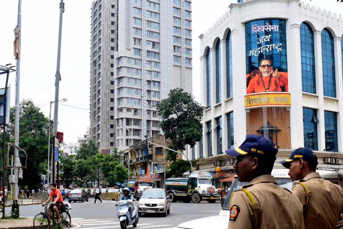 महाराष्ट्रात हिंसक पडसाद, पोलीस सतर्क