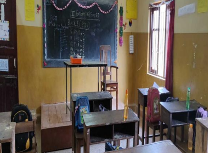 मुले खासगीत असलेले पालक विलिनीकरण विरोधात आघाडीवर!