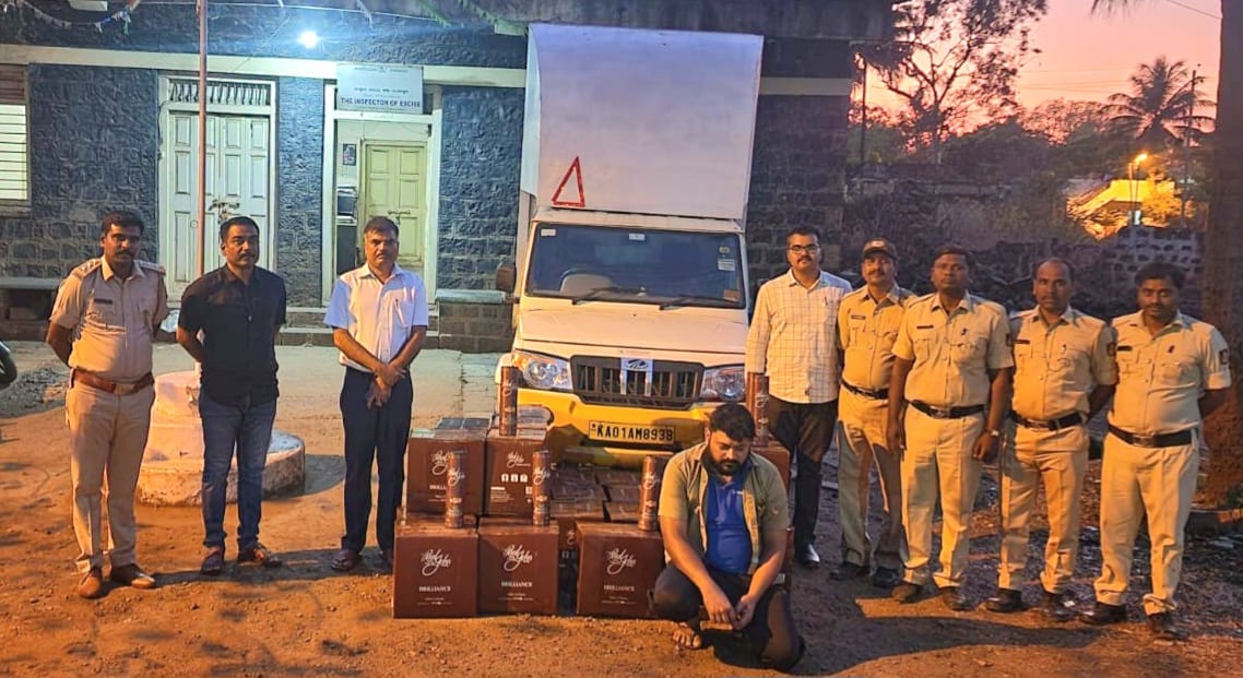 हुक्केरीजवळ ३३ लाखांची गोवा बनावटीची दारू जप्त