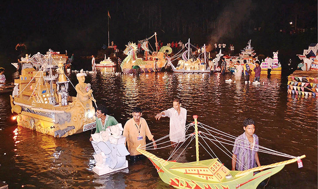 कार्तिक महिन्यातील उत्सव आणि त्रिपुरारी पौर्णिमा