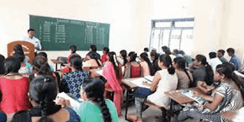 गोव्यातील दोन नामांकित महाविद्यालयांमध्ये विविध शैक्षणिक पदांसाठी भरती