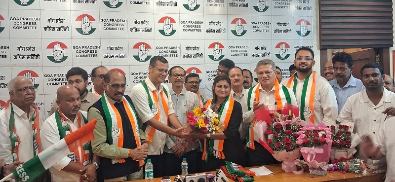 प्रतिमा कुतिन्हो यांचा काँग्रेसमध्ये केला पुन:प्रवेश