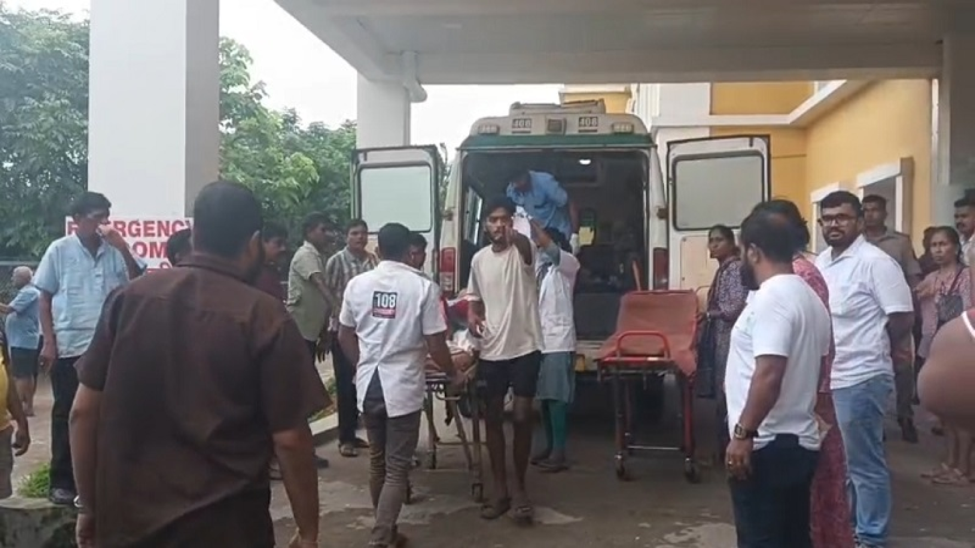 तुये आरोग्य केंद्राबाहेर परिचारिकेवर धारदार शस्त्राने हल्ला
