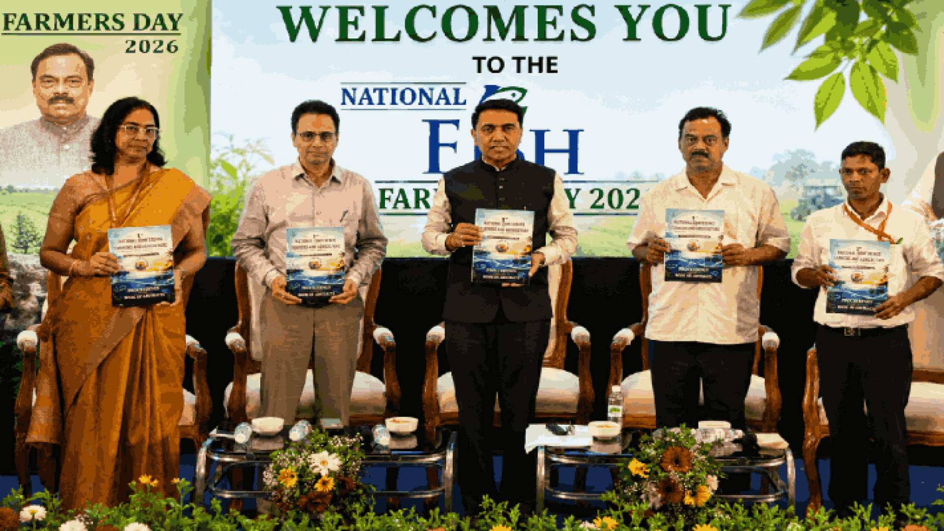 केवळ स्थानिक मच्छीमारांनाच मिळणार विक्रीची परवानगी : मुख्यमंत्री; लवकरच देणार कार्ड