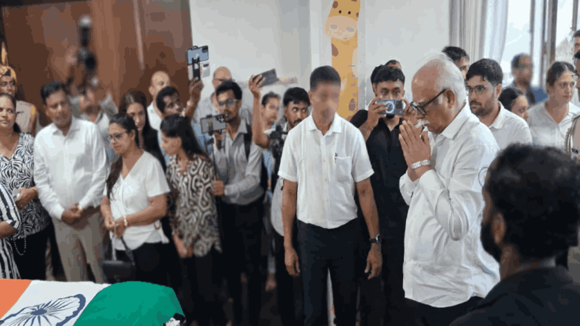 आमदार जेनिफर मोन्सेरात यांच्या अंत्यदर्शनासाठी मोठी गर्दी
