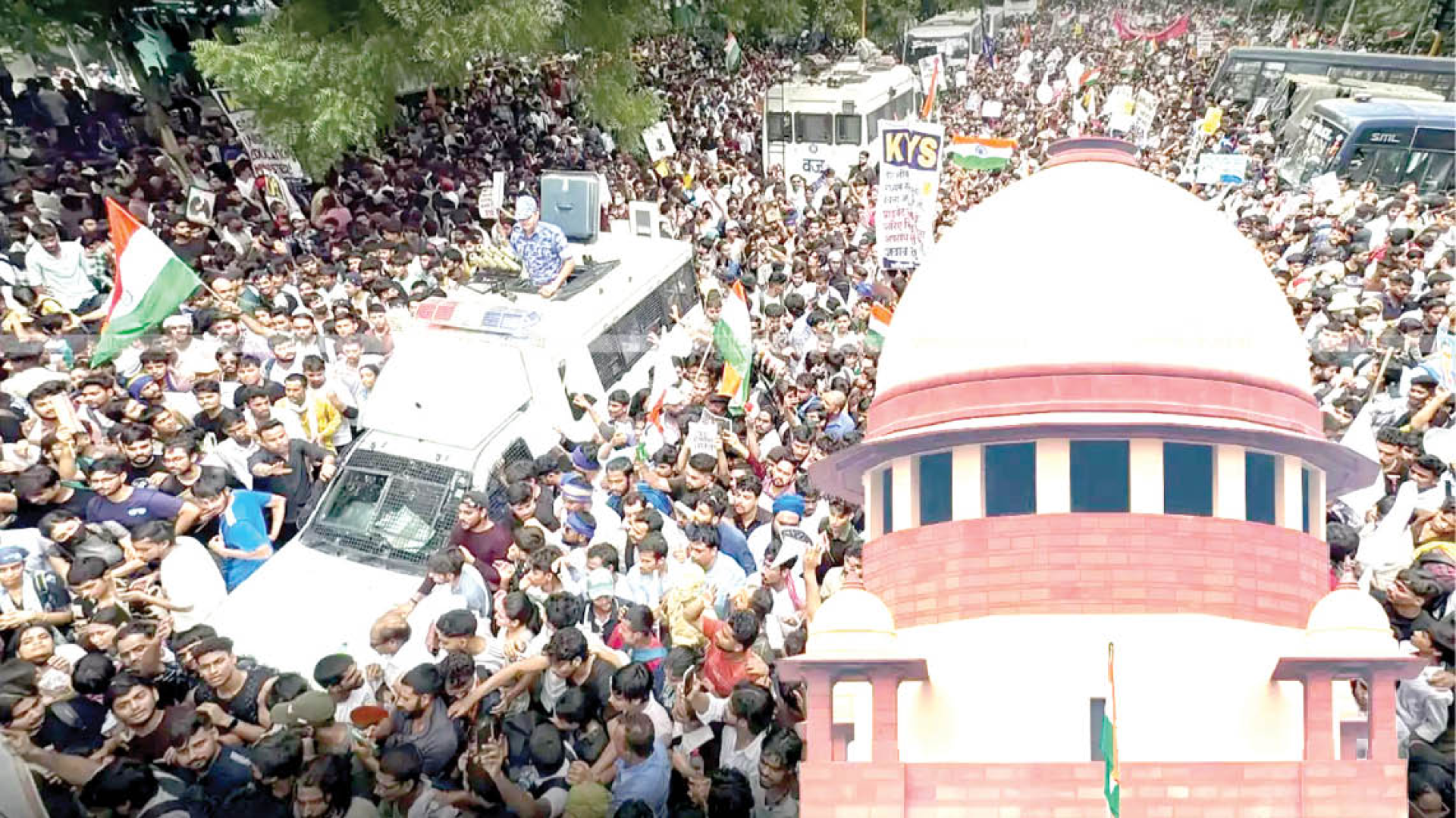 जेन झीशी संबंधित प्रश्नी सावधगिरी बाळगा, नीट पेपर फुटी आंदोलनातून सरकारला इशारा
