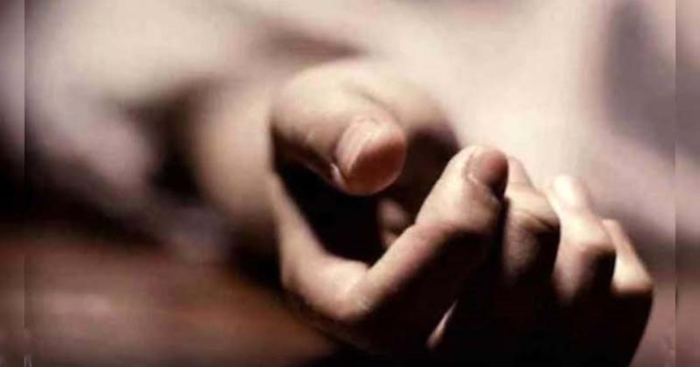 मोबाईल आकर्षण की संवाद हरवलेल्या कुटुंबांची वेदना?