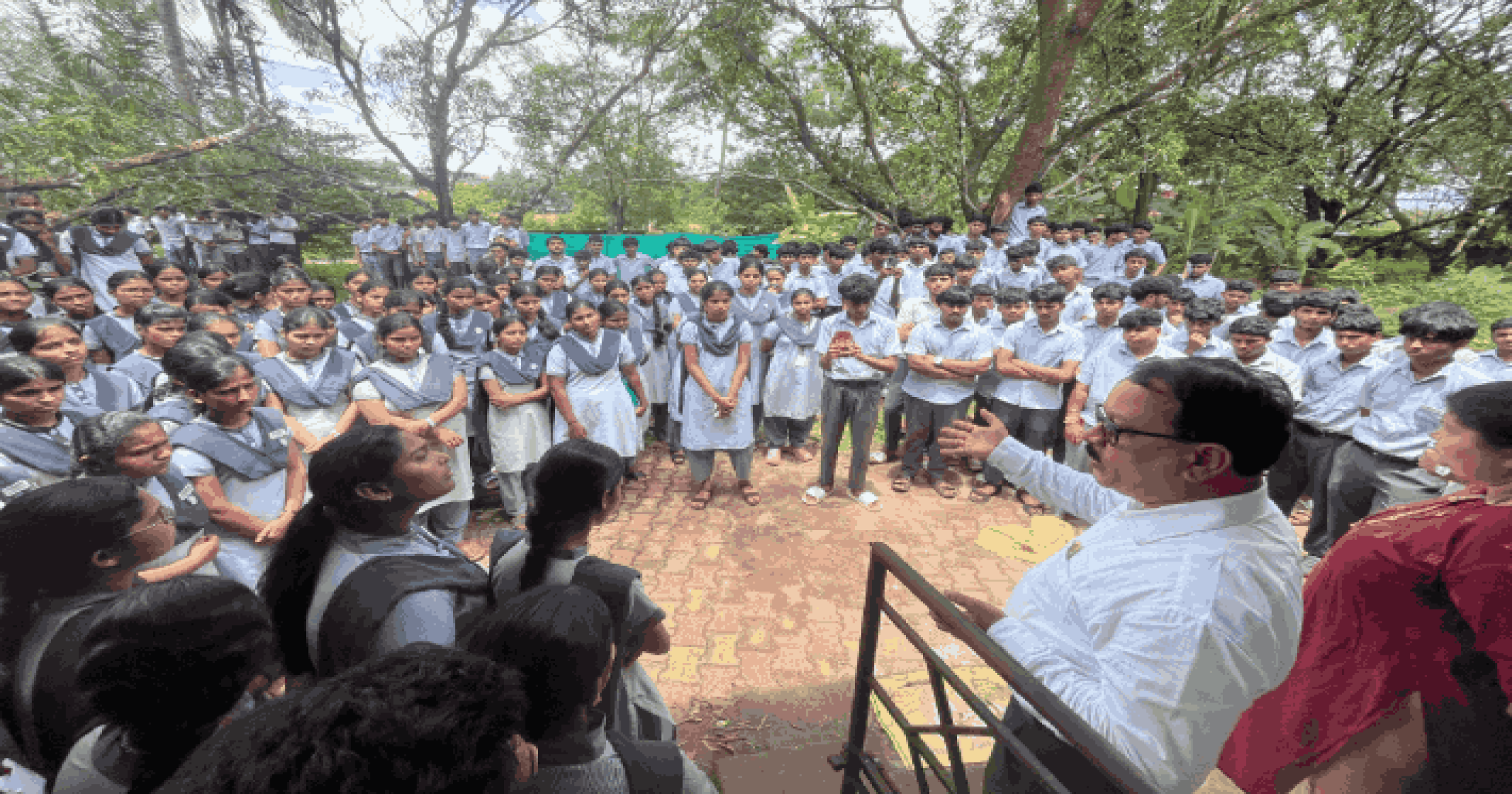 शिक्षकांच्या बदलीवरून सांगेतही विद्यार्थ्यांचे आंदोलन; मंत्री फळदेसाईंच्या मध्यस्थीनंतर आंदोलन मागे