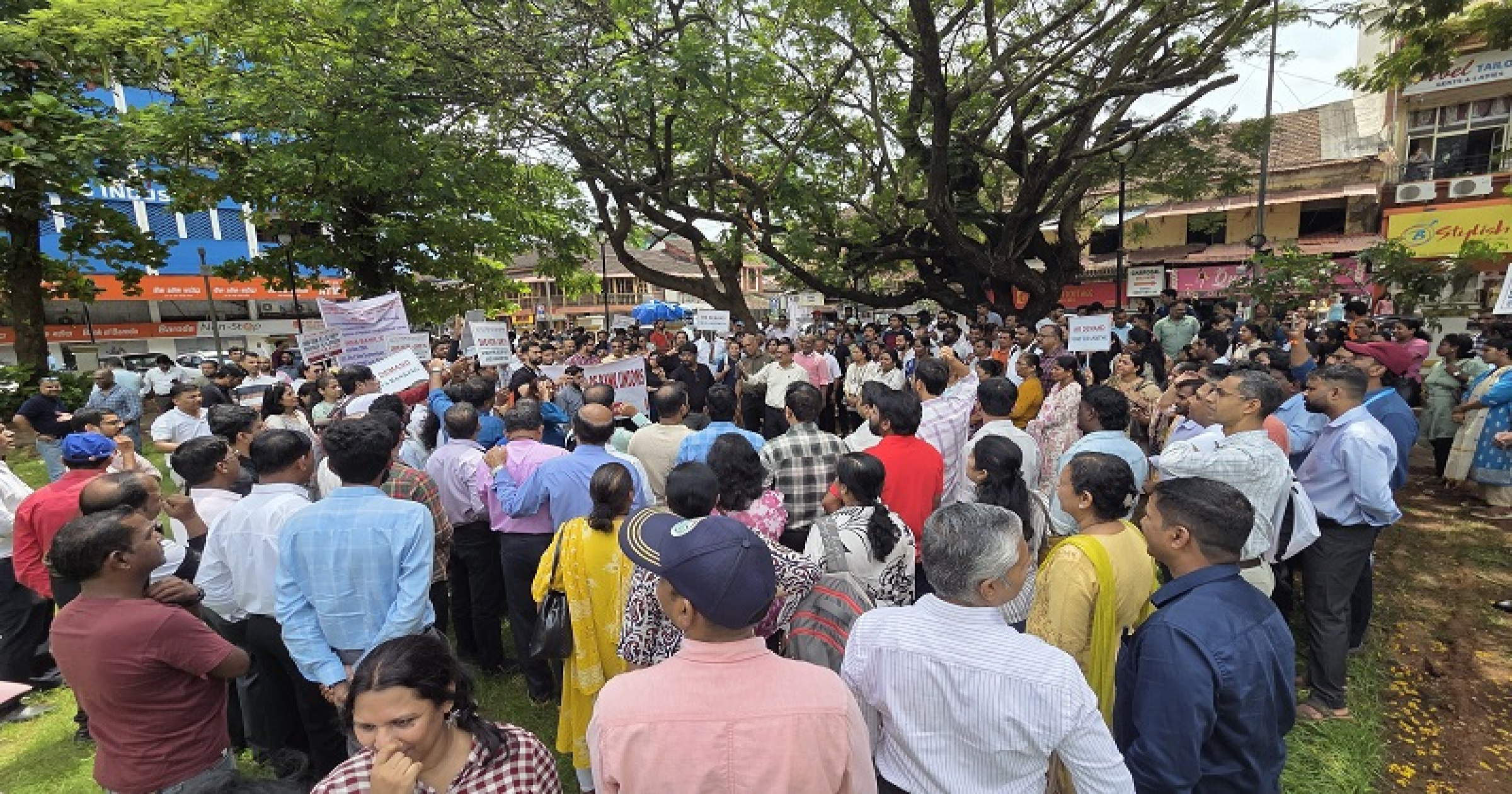 मागण्या मान्य न झाल्यास २६ ऑक्टोबरनंतर बेमुदत संप!