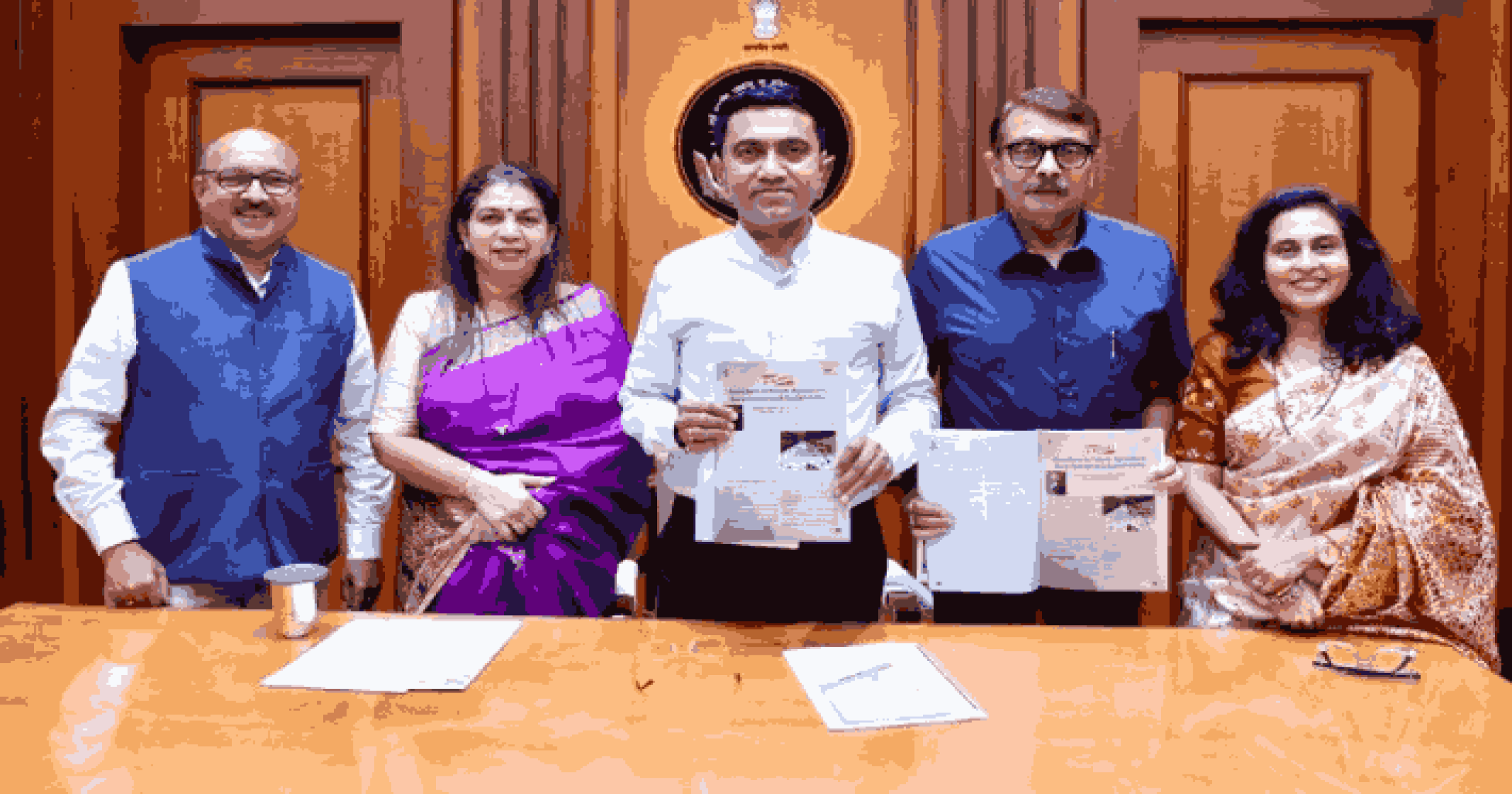 राज्यातील उद्योगांना लोड शेडिंगचा मोठा फटका; जीसीसीआयने घेतली मुख्यमंत्र्यांची भेट