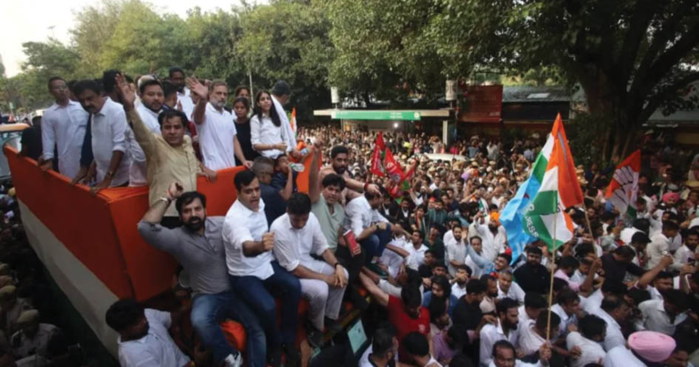 ज्ञानेश कुमारांनी पद सोडणेच योग्य !