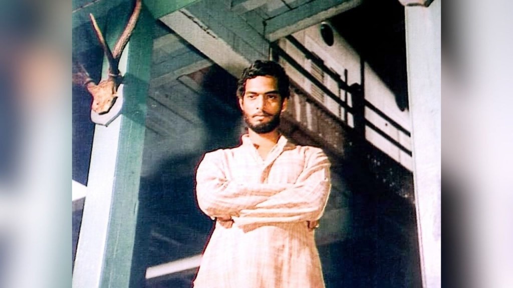 Nana Patekar during the shooting of the Marathi film Bhalu in Kovad village in 1980