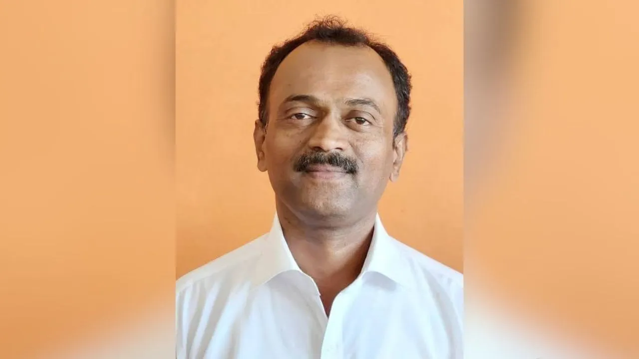 MNS district president Adv. Anil Kesarkar raises concerns over the audit report and alleged irregularities in the Sawantwadi water supply project.