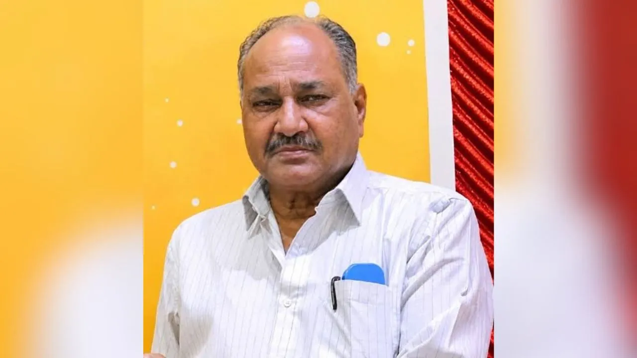Veteran Marathi journalist and political analyst Pratap Asbe