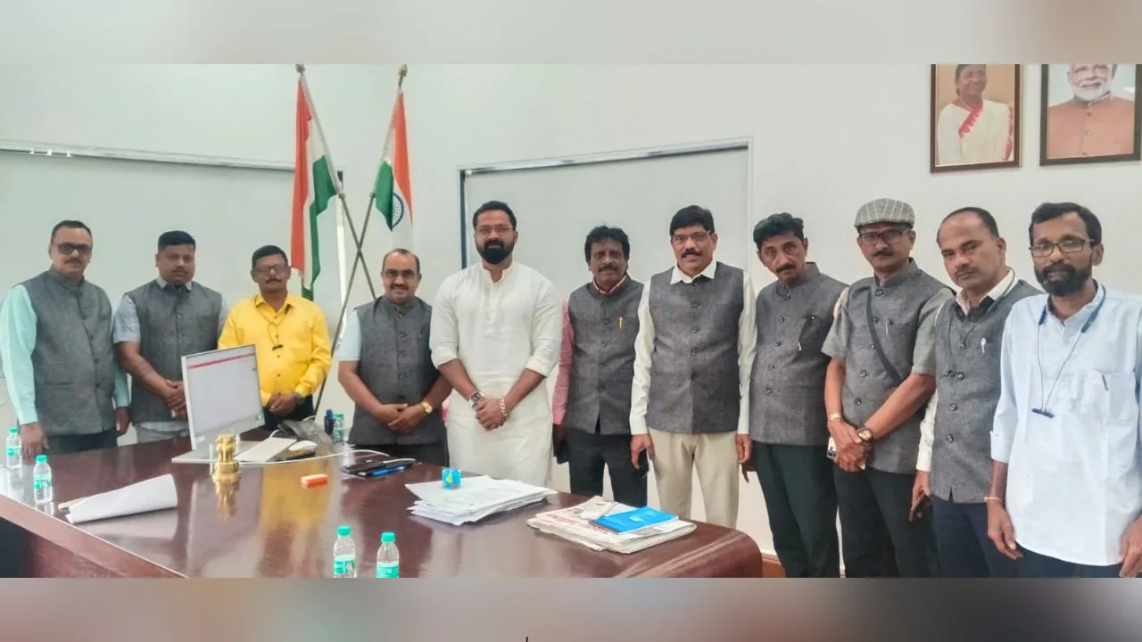 Sindhudurg journalists study Daman’s tourism development, clean roads and civic infrastructure.