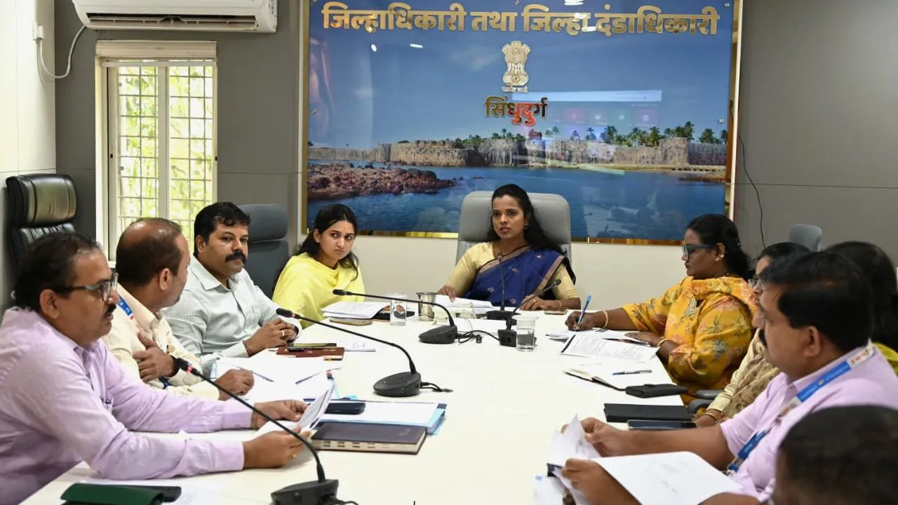 Sindhudurg Collector Tṛupti Dhodmise reviews the implementation of Solid Waste Management Rules 2026.