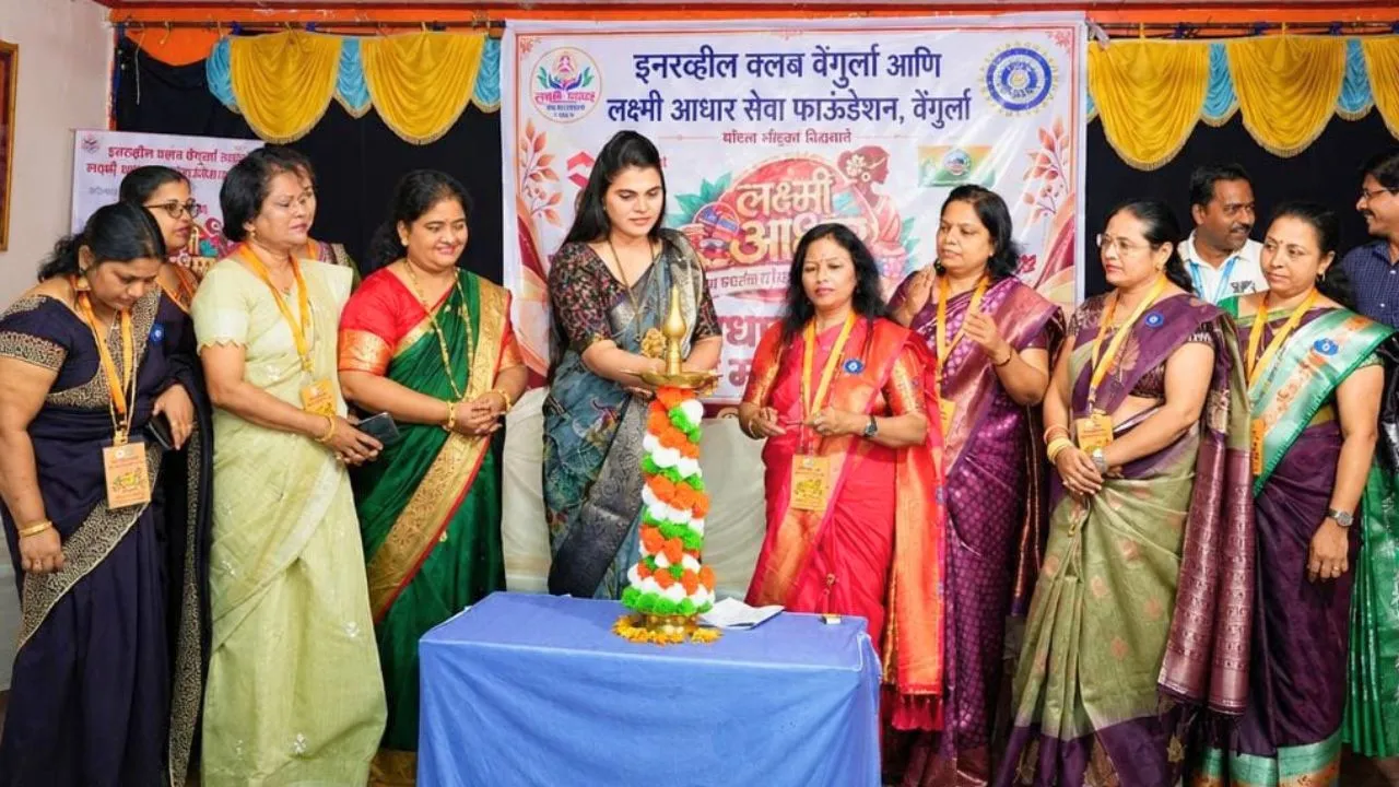 Vedika Vishal Parab inaugurates Lakshmi Aadhar Exhibition 2026 in Vengurla to promote women entrepreneurs and self-employment.