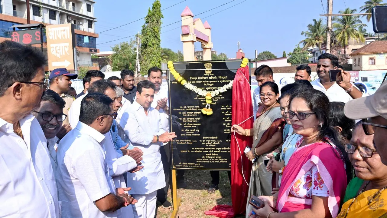 Nitesh Rane performs the groundbreaking ceremony for the ₹85 lakh Devgad Y Junction beautification and development project.