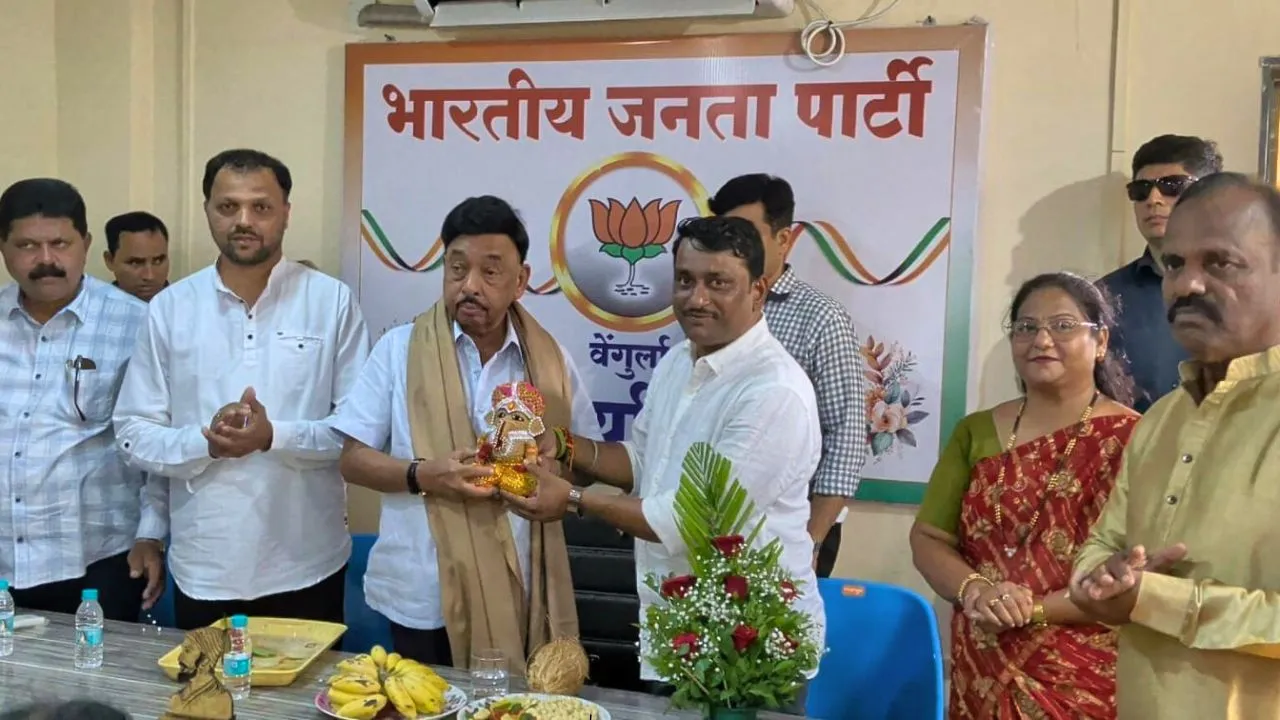 MP Narayan Rane Interacting with BJP Leaders and Workers at Party Office in Vengurla