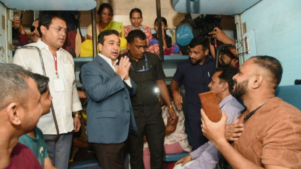 Ganeshotsav 2026 Nitesh Rane Flags Off Modi Express From Dadar