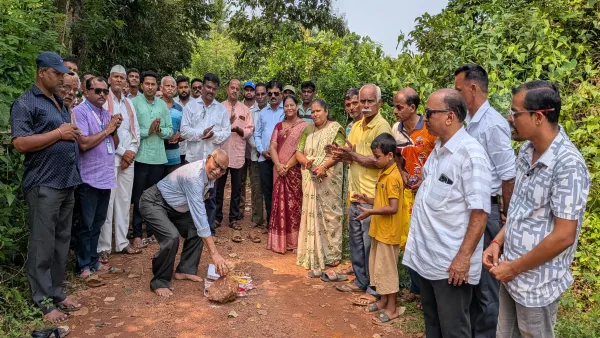 तुळस येथे विकासकामाचे भूमिपूजन 