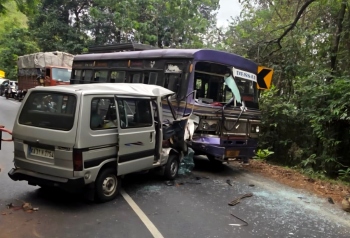 4 injured in road accident at Karmalghat