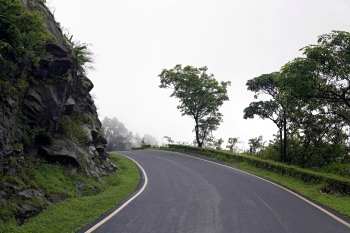 Signboards sought as fog, sharp blind curves make Chorla Ghat travel risky