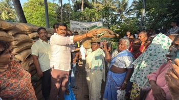 Sardesai raises SIR concerns during farmers’ outreach event