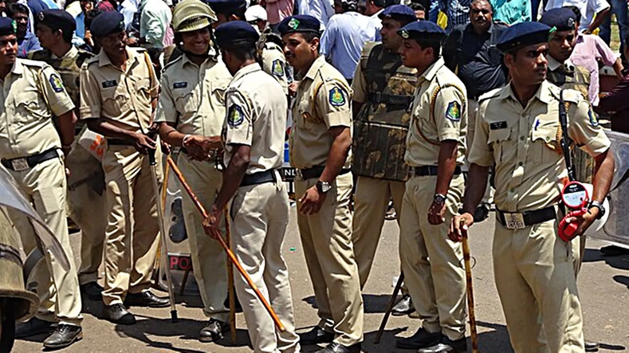 Massive police  transfer drive  grinds to a halt