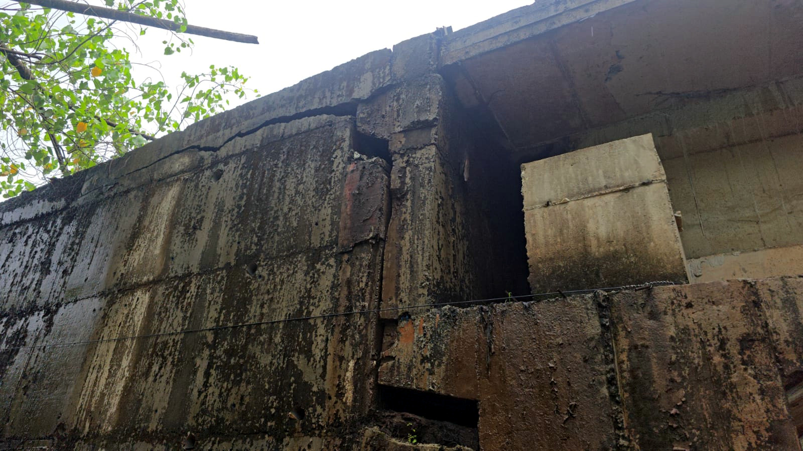 Gap in NH66 flyover raises safety concerns in Pernem