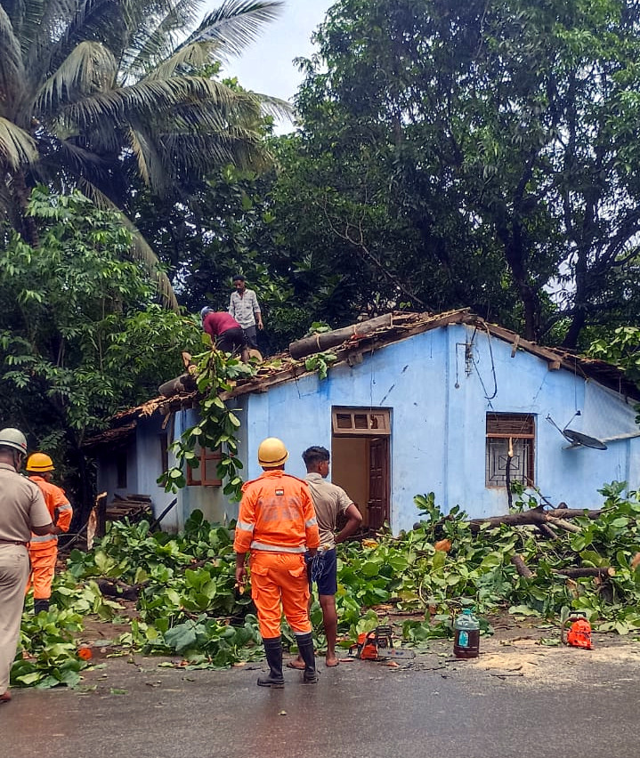 First major monsoon spell disrupts life across Sattari