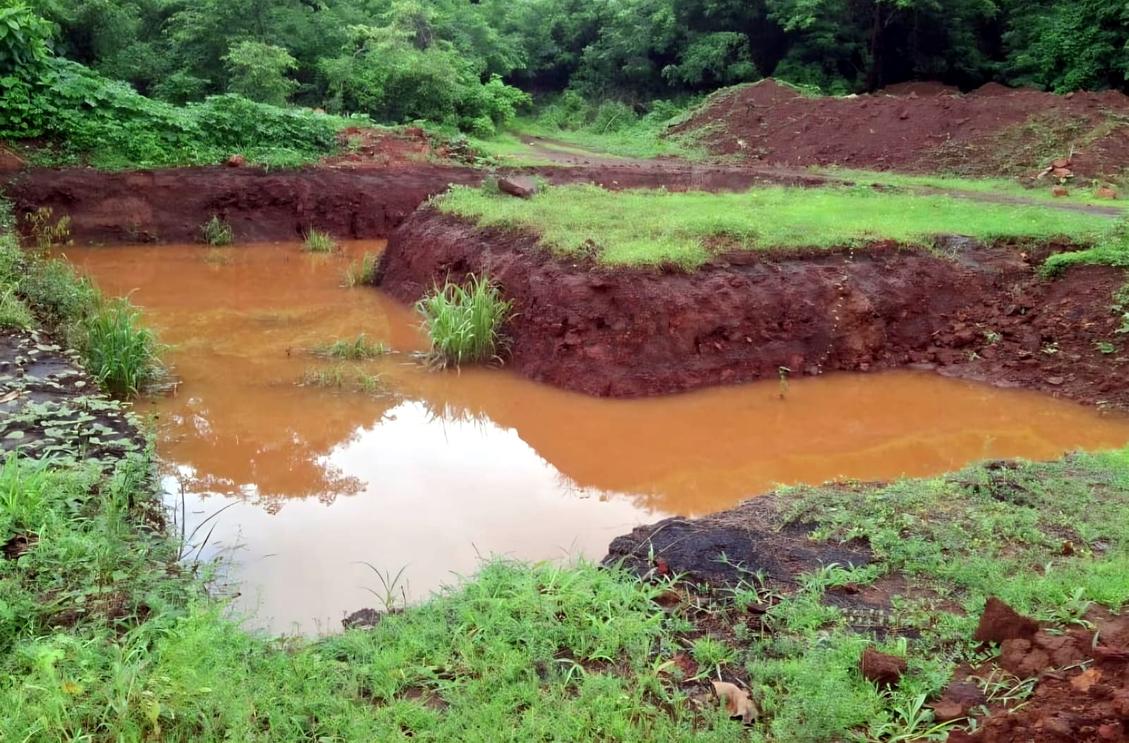 Locals decry failure to cover  pits dug for scrapped Mirabag bandhara project